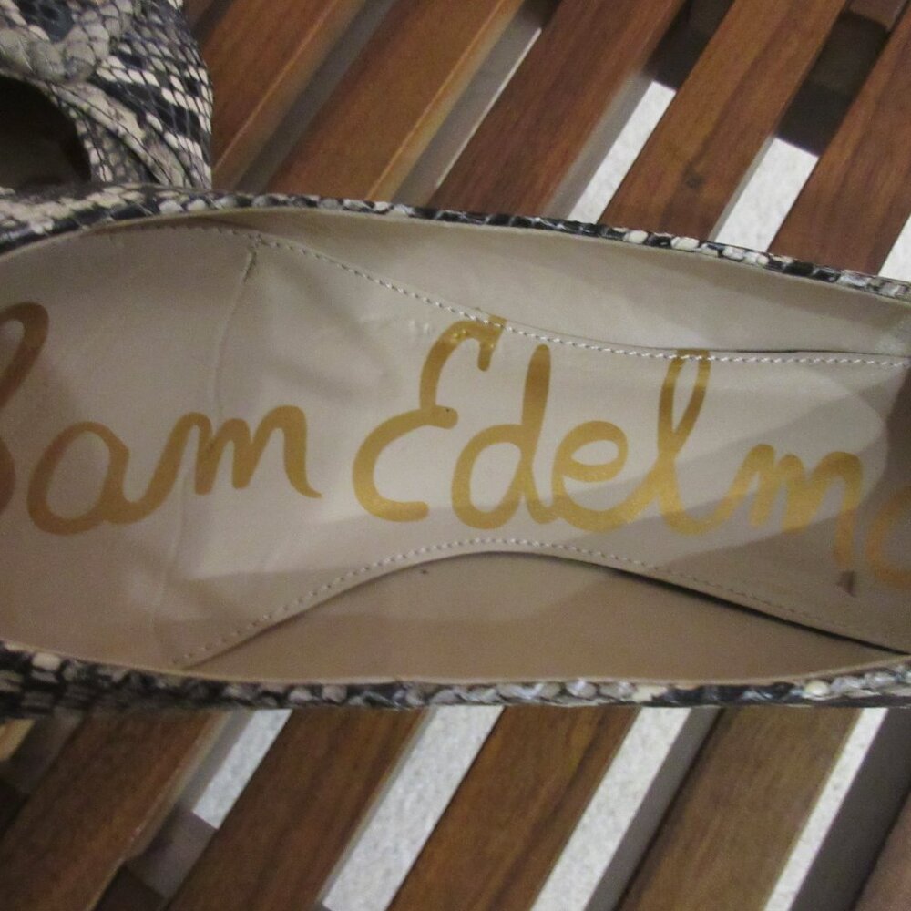 COOL Sam Edelman Snakeskin Flats With Buckle - Picture 3 of 6